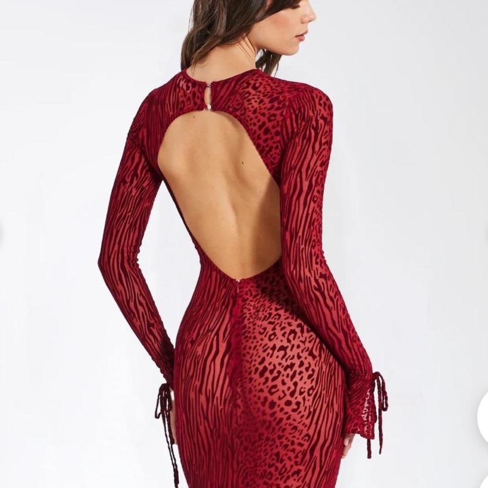 Chic Backless Leopard Print Dress in Deep Red